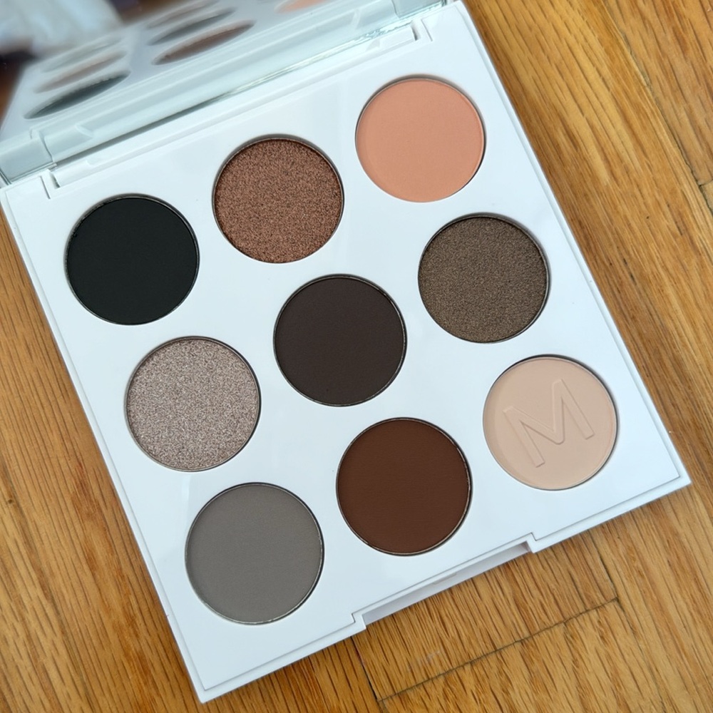 NIB Madluvv Influenced by Mother Earth eyeshadow set.